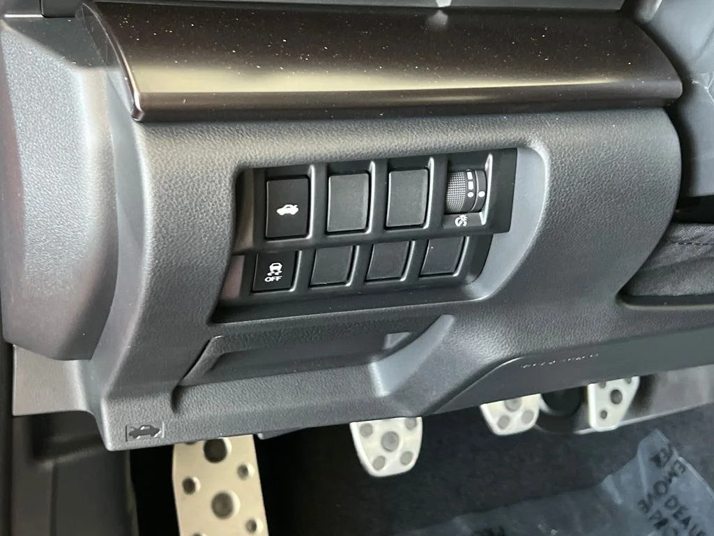 New 2026 IGNITION RED Subaru Premium image 29