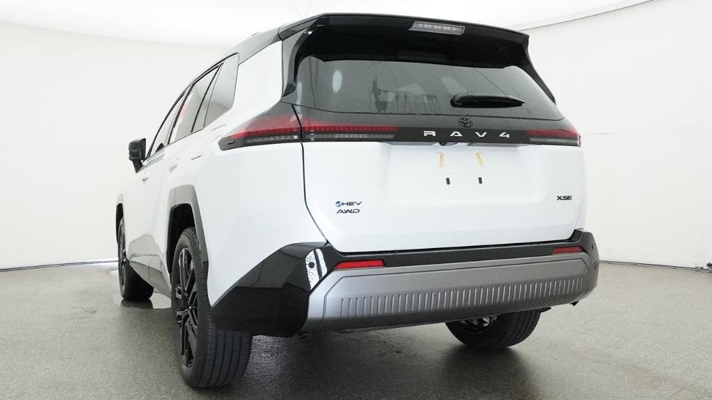 New 2026 Wind Chill Pearl with Midnight Black Metallic roof Toyota XSE image 9