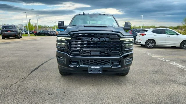 New 2026 Diamond Black Crystal Pearl-Coat Exterior Paint RAM Limited image 4