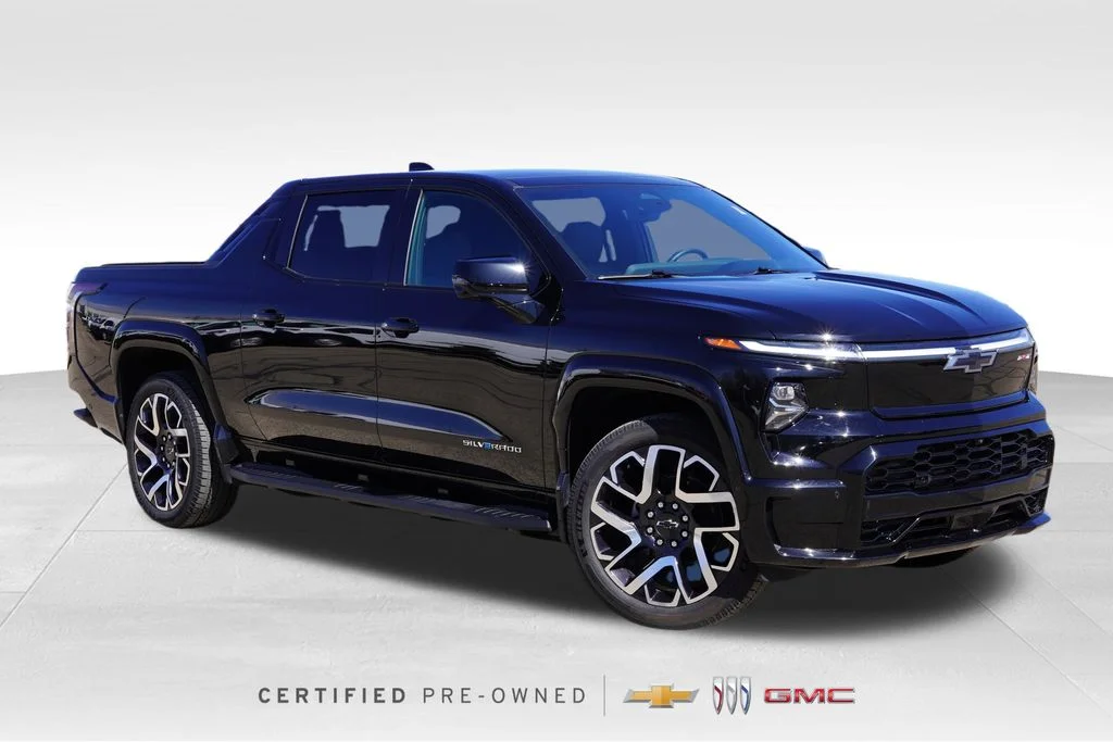 2025 Chevrolet Silverado EV RST Max Range's photo