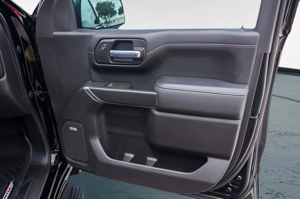 Used 2020 ONYX BLACK GMC AT4 image 33