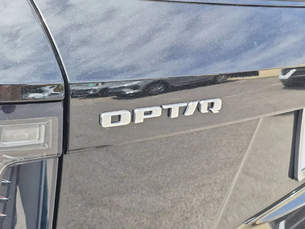 2027 Cadillac OPTIQ Luxury - Photo 31