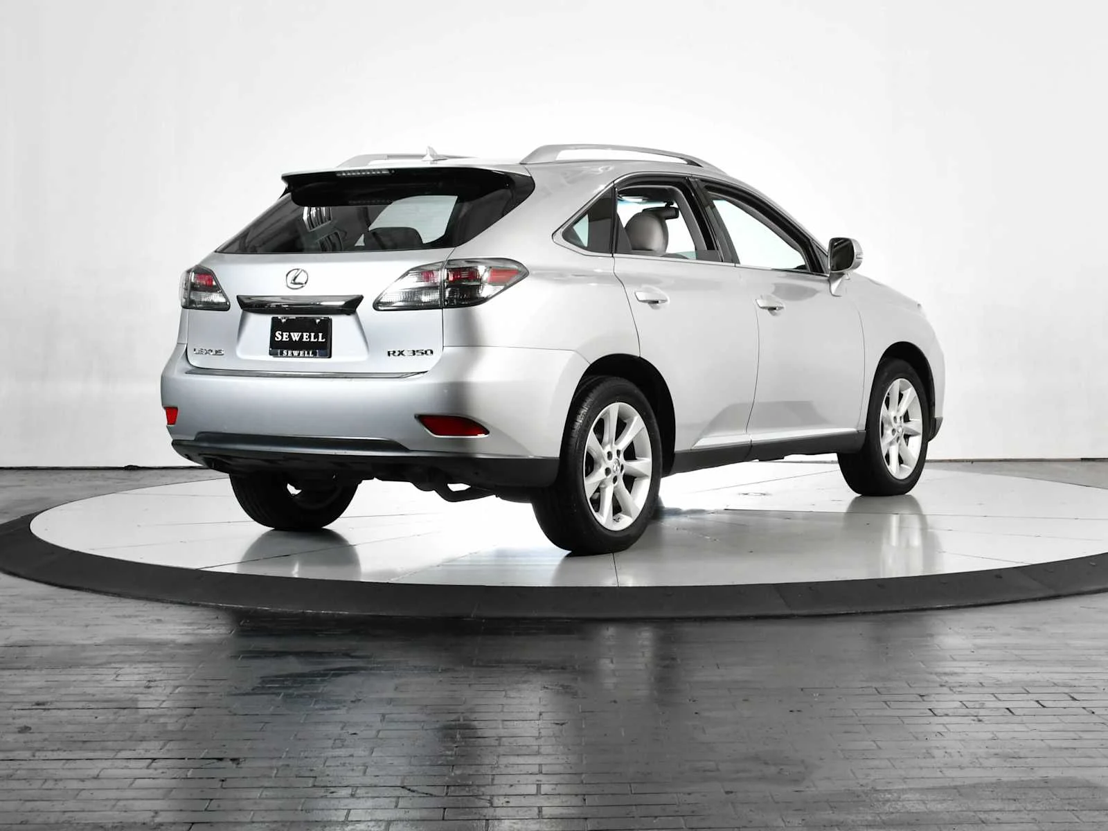 Used 2010 Tungsten Pearl Lexus  image 7