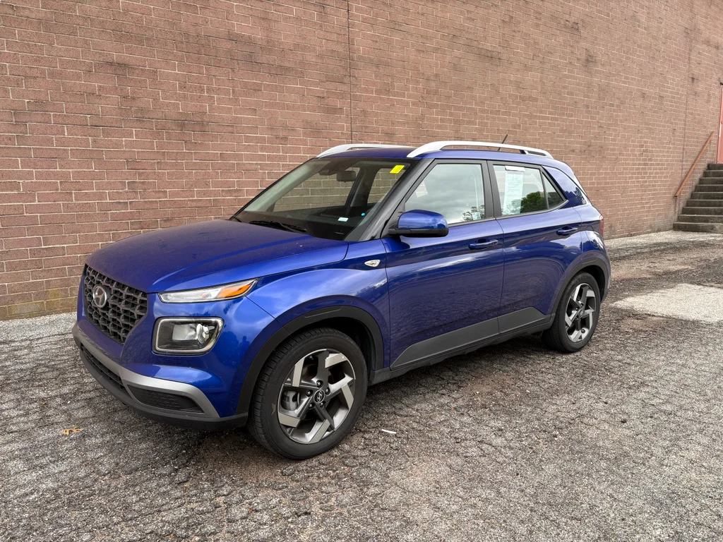 Used 2025 Intense Blue Hyundai SEL image 1