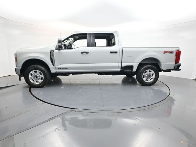 New 2026 Avalanche Ford F-250® XLT image 4