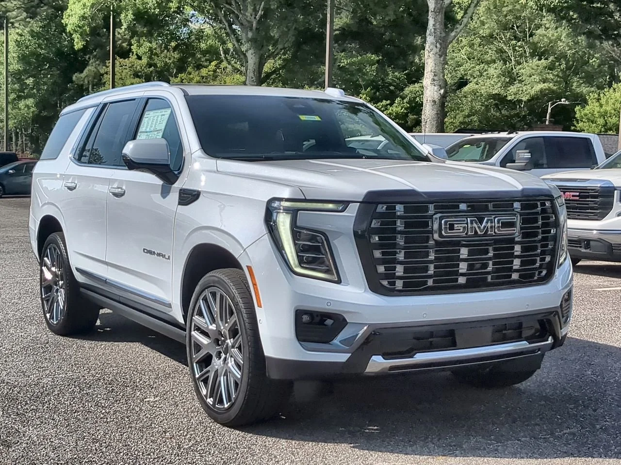 New 2026 Glacier White Tricoat GMC Denali Ultimate image 2
