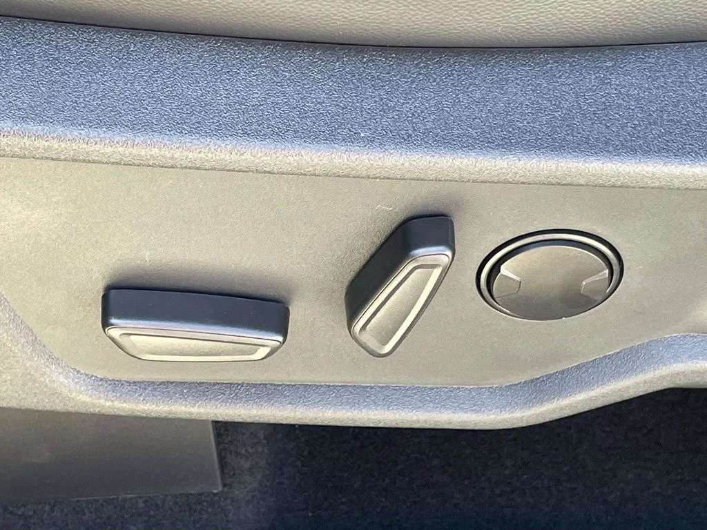 New 2026 Gray Ford Badlands image 14