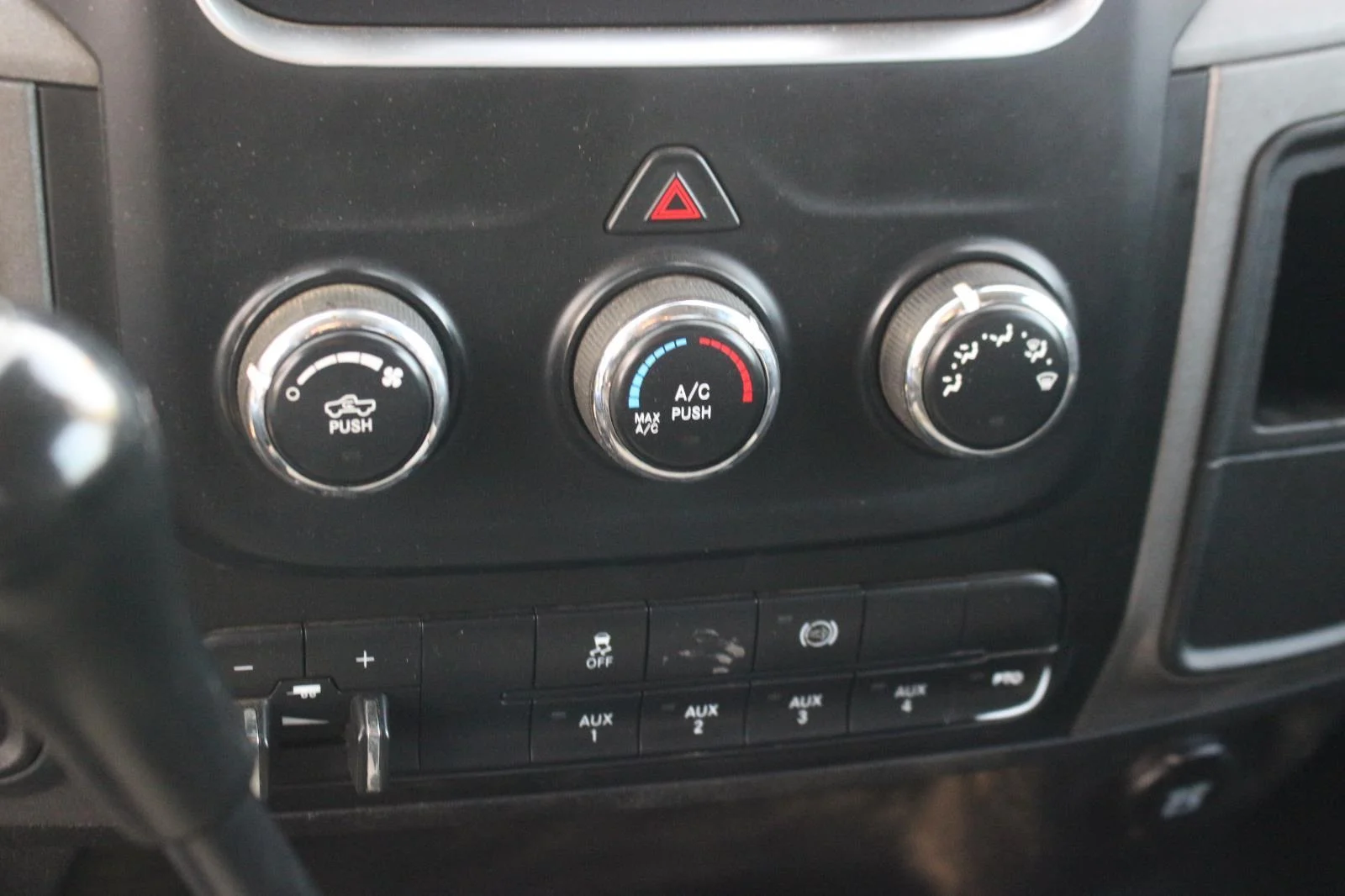 Used 2014 White Ram Tradesman image 20