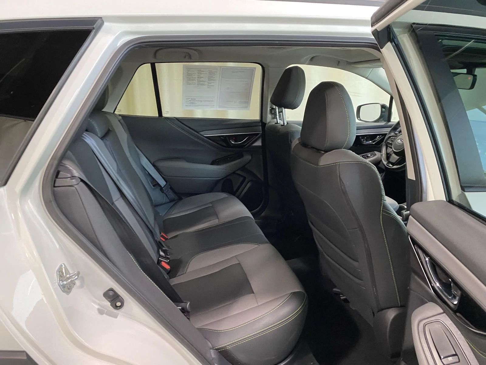 Used 2025 Crystal White Pearl Subaru Onyx Edition image 14