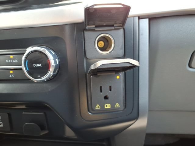 Used 2022  Ford XL image 28