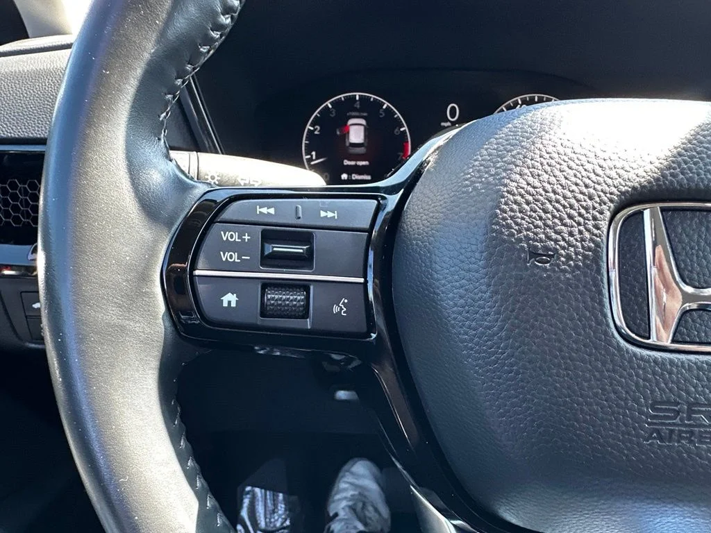 Used 2023  Honda EX-L image 30