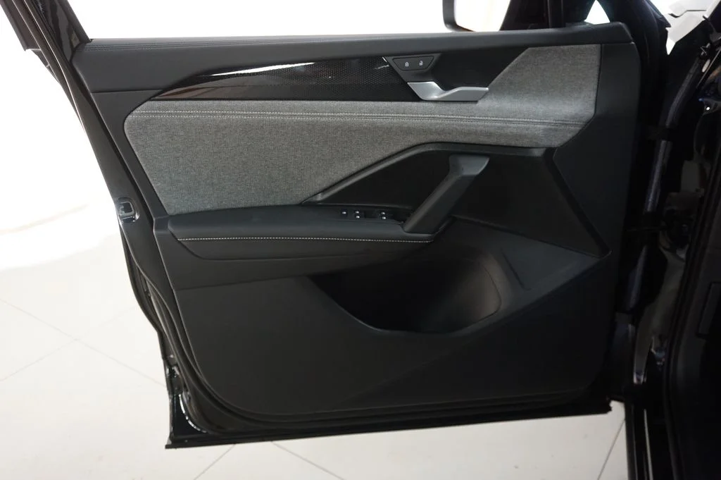 New 2026 Black Volkswagen 2.0T S image 24