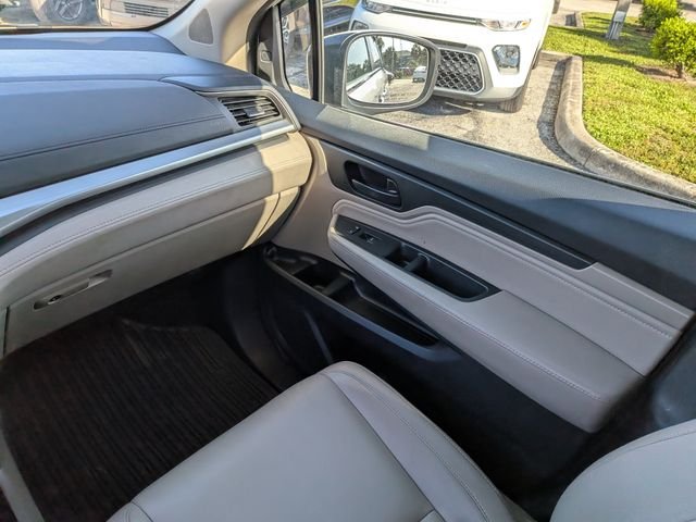 Used 2018 White Honda Touring image 21