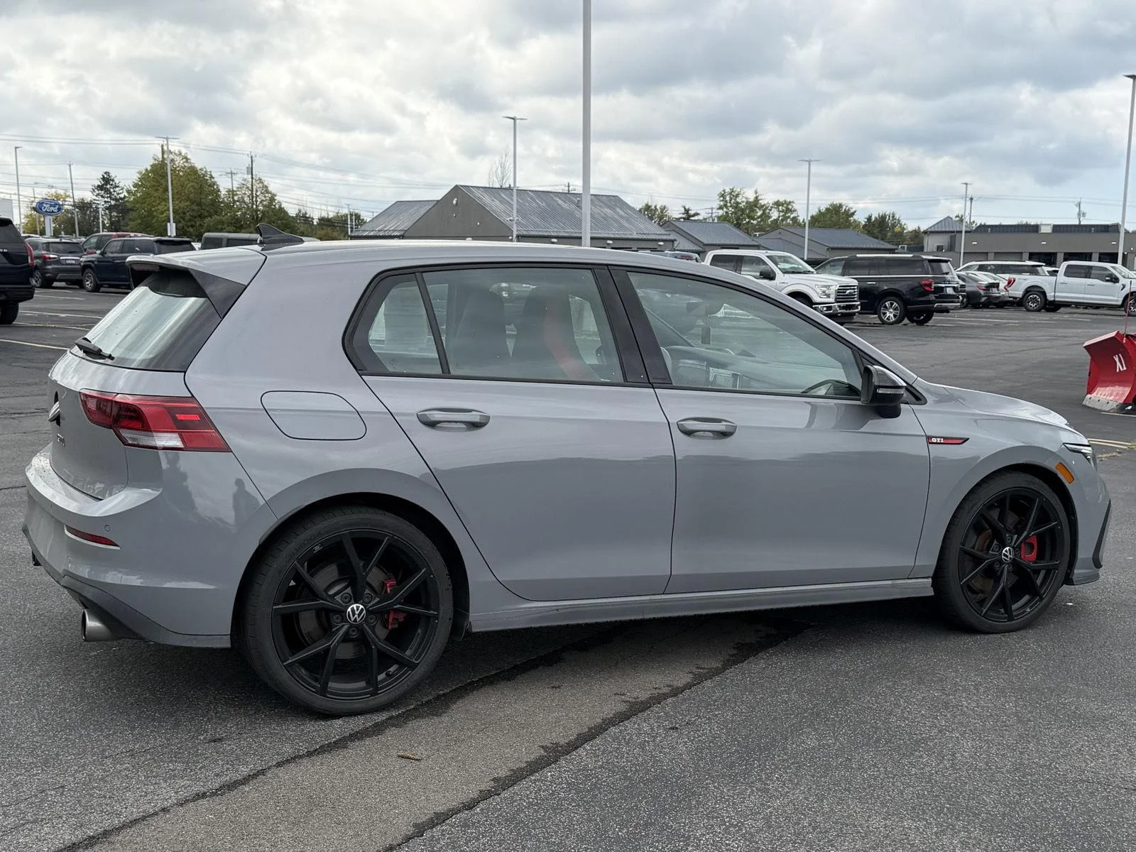 Used 2024  Volkswagen 380 S image 5