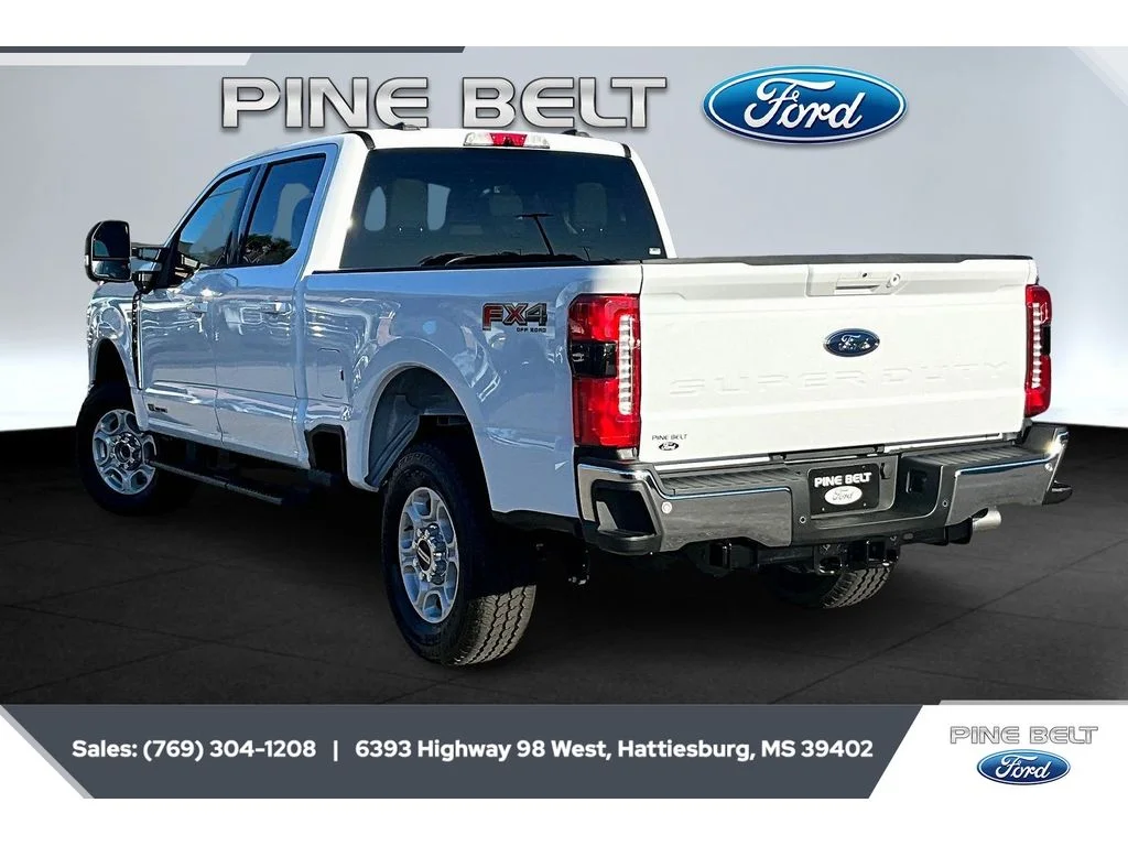 New 2026 Oxford White Ford F-250® XLT image 2