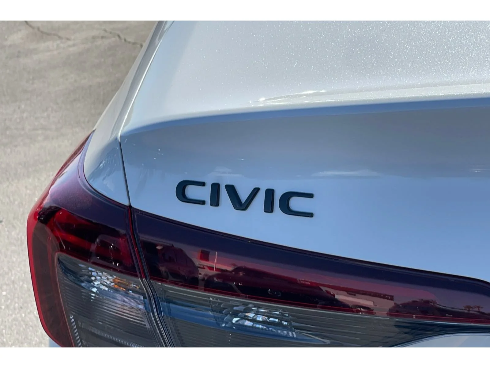 Certified Used 2026 Platinum White Pearl Honda 2WD Sport Touring Hybrid image 106