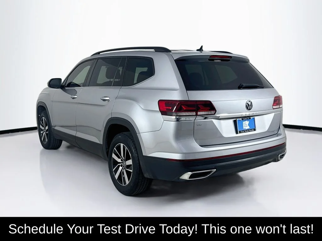 Used 2022 Silver Volkswagen 2.0T SE image 5