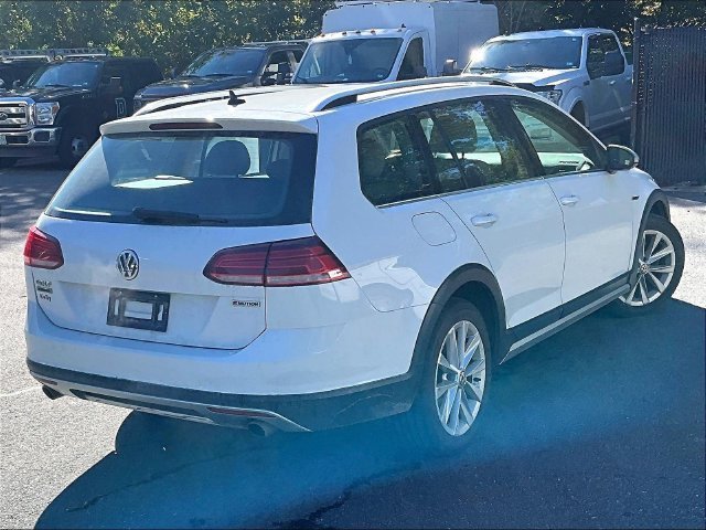Used 2019 Pure White Volkswagen TSI S image 4