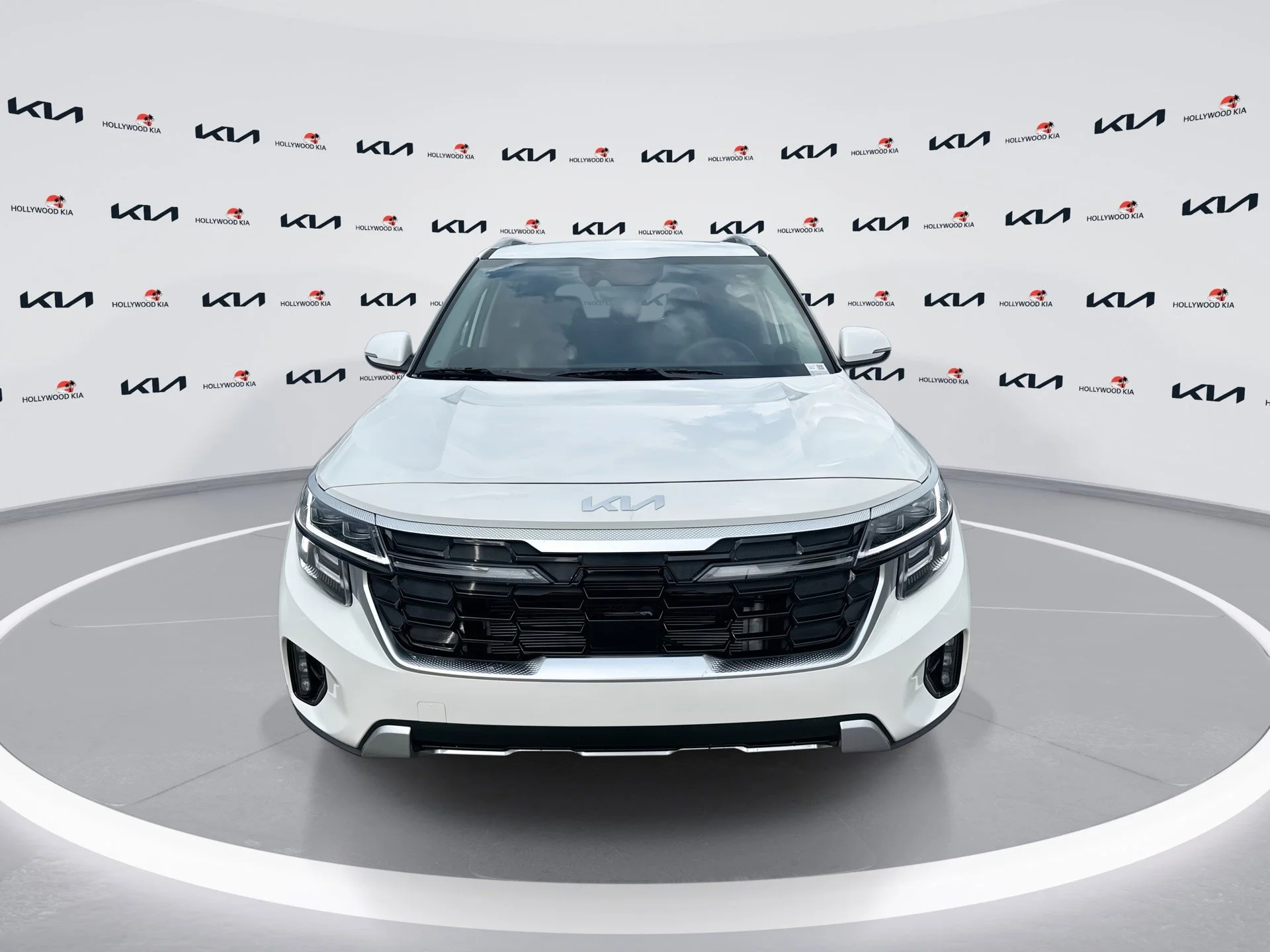 New 2026 Snow White Pearl Kia SX image 3