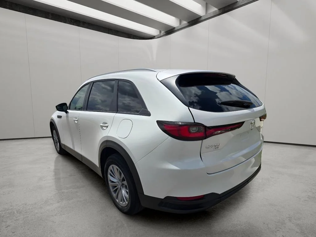 Used 2024 Rhodium White Premium Mazda 3.3 Turbo Select image 3