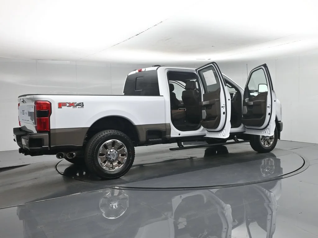 New 2027 Oxford White Ford King Ranch image 5