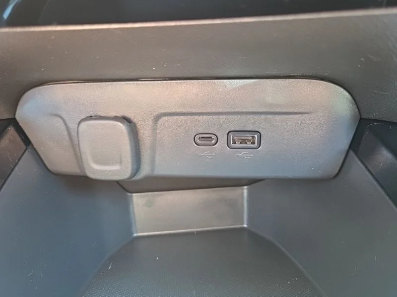 Used 2025 Blue Chevrolet ACTIV image 34