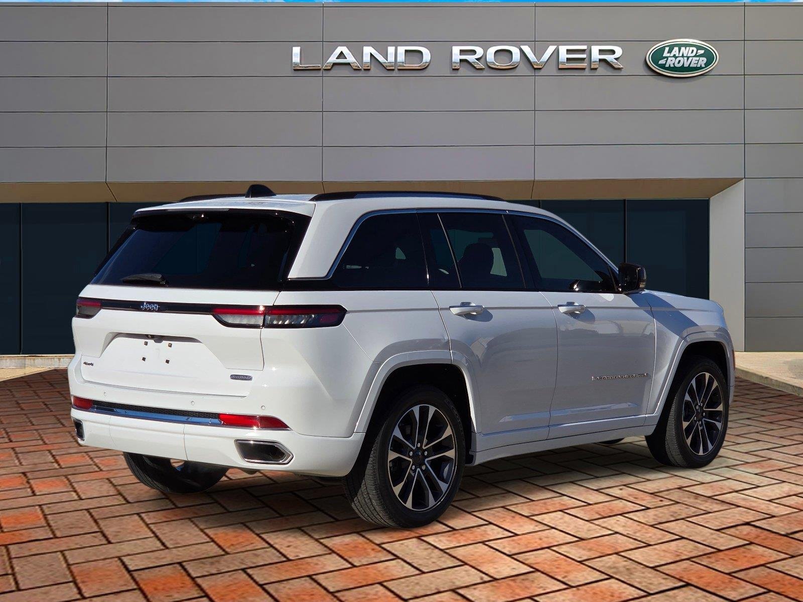 Used 2023 Bright White Clearcoat Jeep Overland image 4