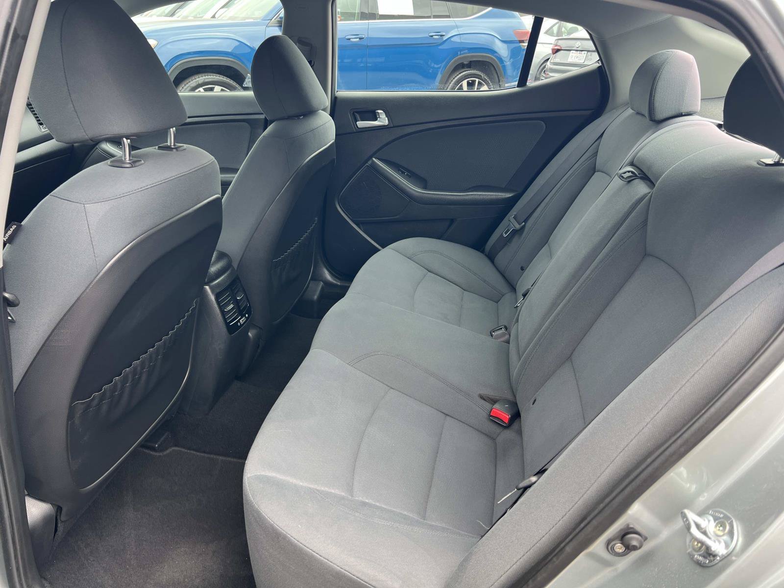 Used 2015 Aluminum Silver Metallic Kia  image 19