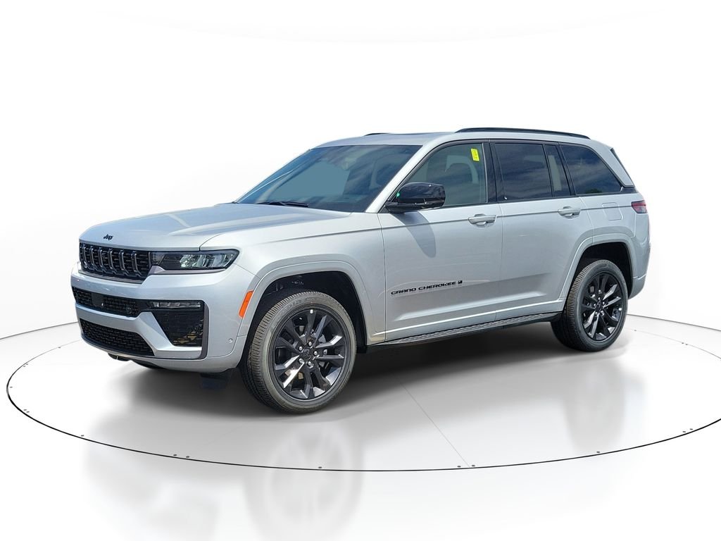 New 2026 Silver Zynith Jeep Limited Reserve image 2