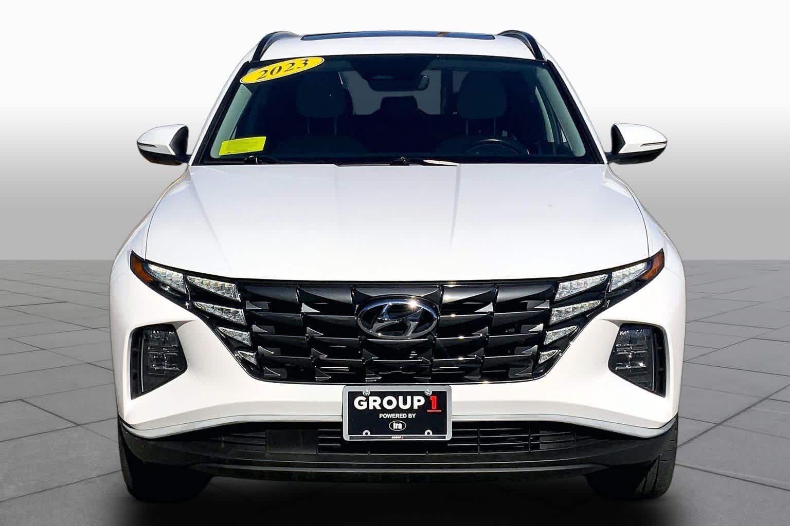 Used 2023 Serenity White Pearl Hyundai SEL image 4