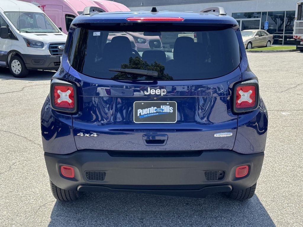 Certified Used 2019 Jetset Blue Clearcoat Jeep Latitude image 5