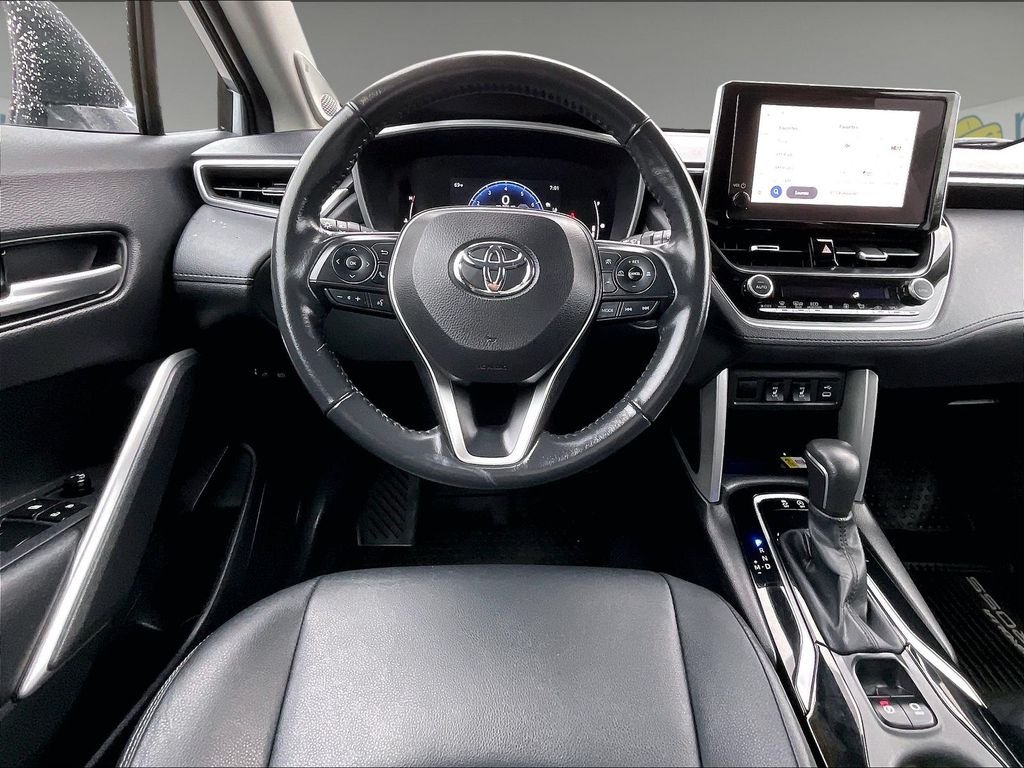 Used 2023 Silver Toyota XLE image 17