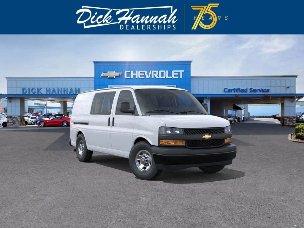 2026 Chevrolet Express 2500 Work Van HD's photo