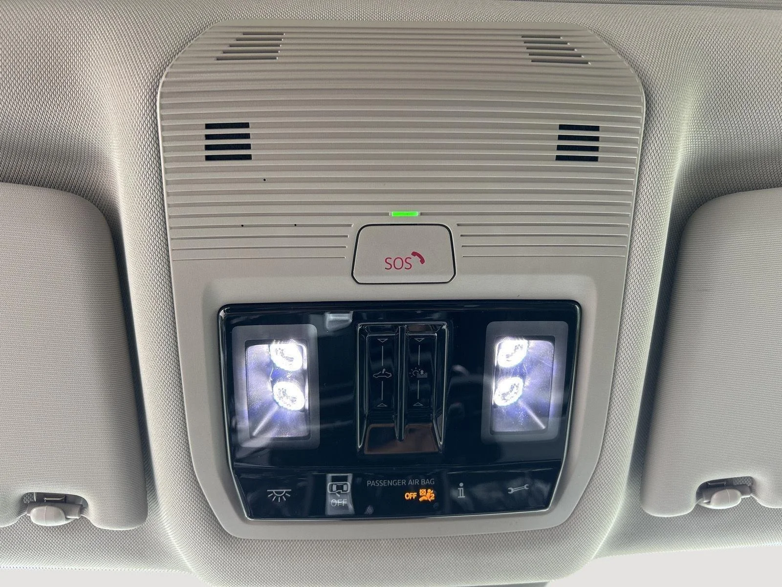 Used 2025  Volkswagen 2.0T Peak Edition image 20