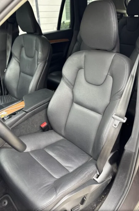 Used 2025 Gray Volvo T8 Plus image 3