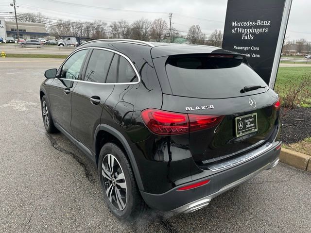 New 2026 Night Black Mercedes-Benz GLA 250 image 41