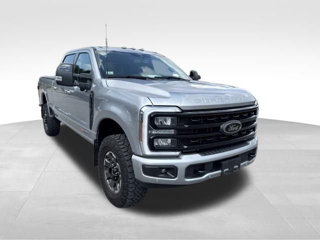 Used 2024 Silver Ford Lariat image 3