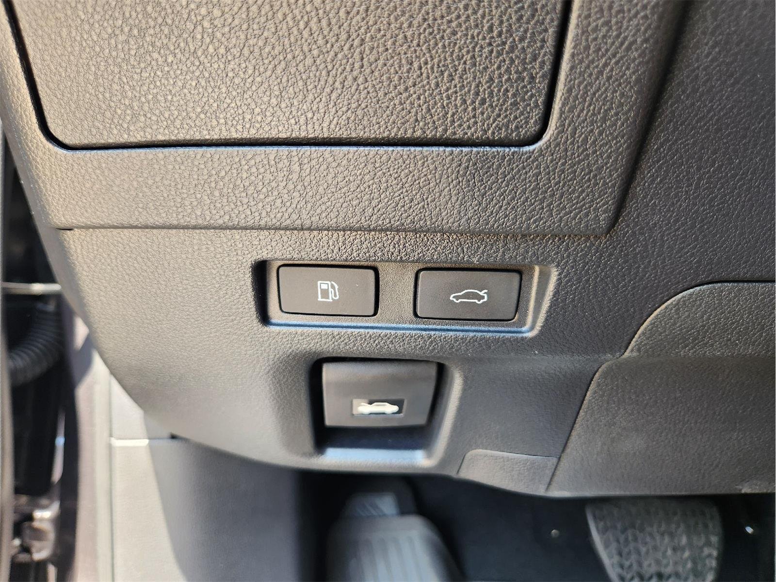 2025 Lexus ES 350 photo 20 of 32