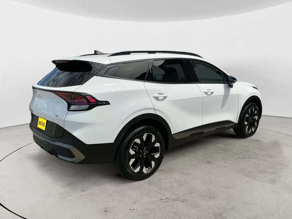 Used 2023 White Kia X-Line image 5