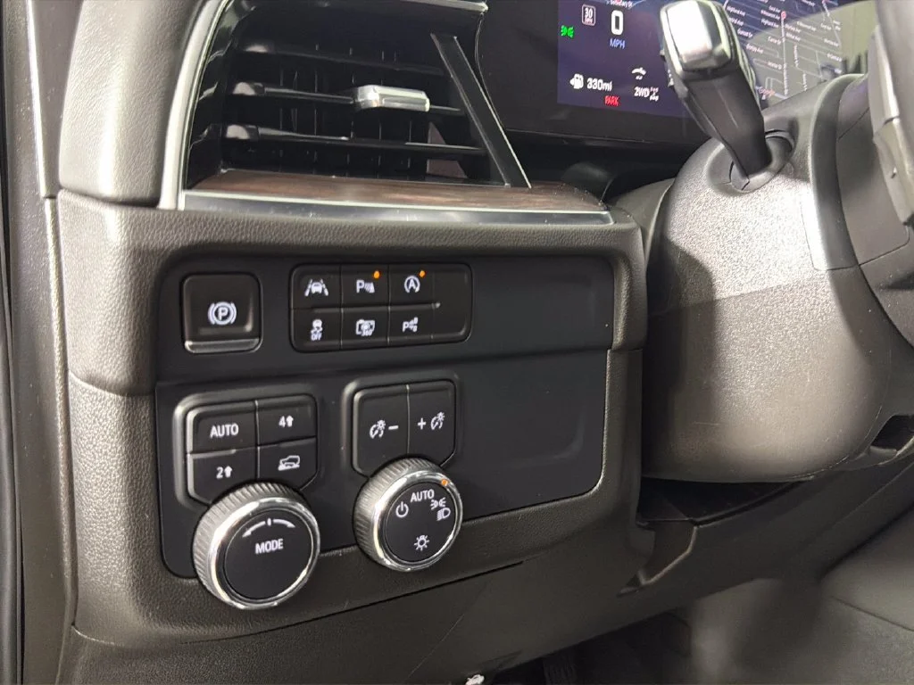 Used 2025 Black Chevrolet LT image 21