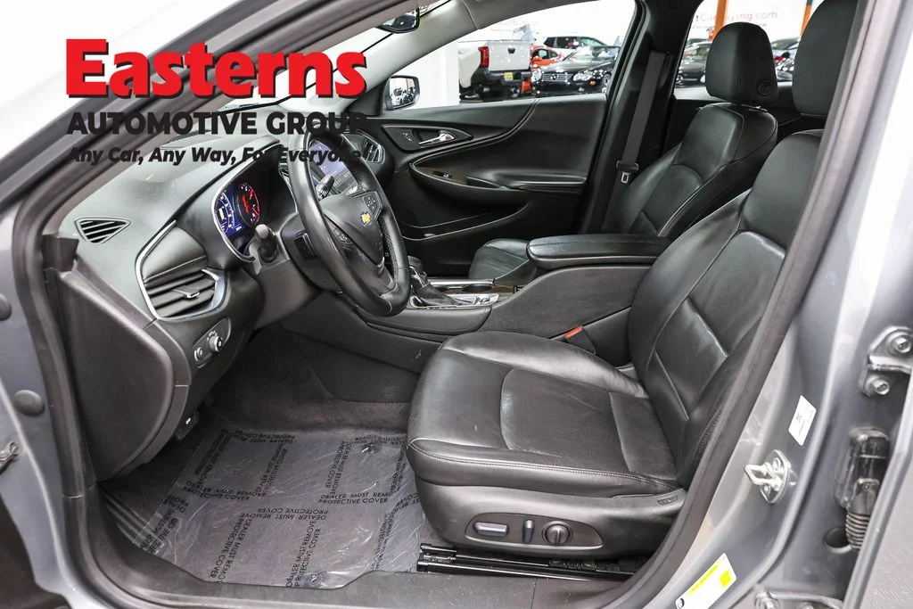 Used 2024 Gray Chevrolet LT image 14