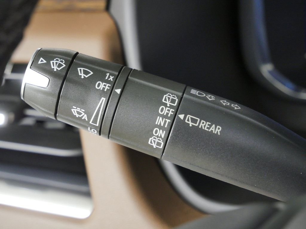 Used 2022 Black Chevrolet High Country image 47