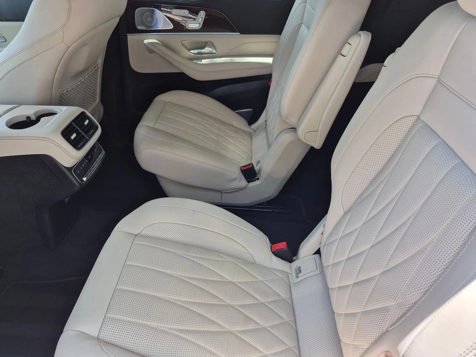 Used 2021 Designo Diamond White Bright Mercedes-Benz AMG® GLS 63 image 18