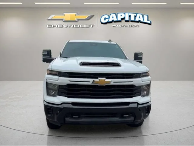 Used 2024 Summit White Chevrolet Custom image 9