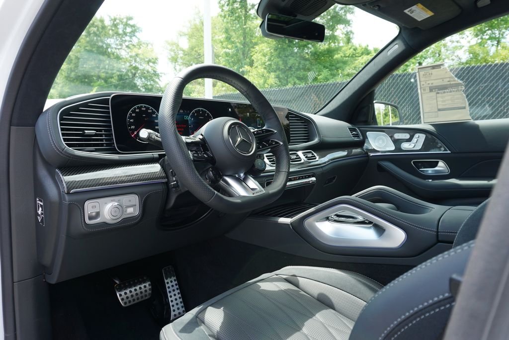 New 2026 MANUFAKTUR Moonlight White Metallic Mercedes-Benz GLS 63 AMG® image 20