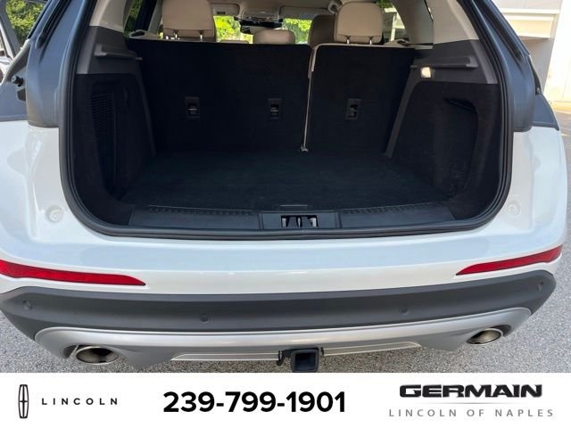 Used 2023 White Lincoln Reserve image 14