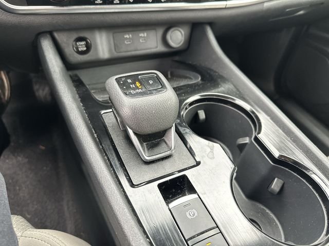2025 Nissan Rogue SV - Photo 24