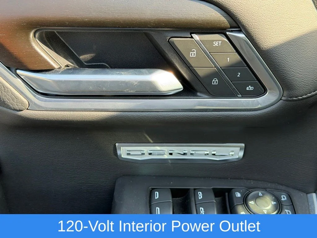 Used 2025 Silver GMC Denali image 27