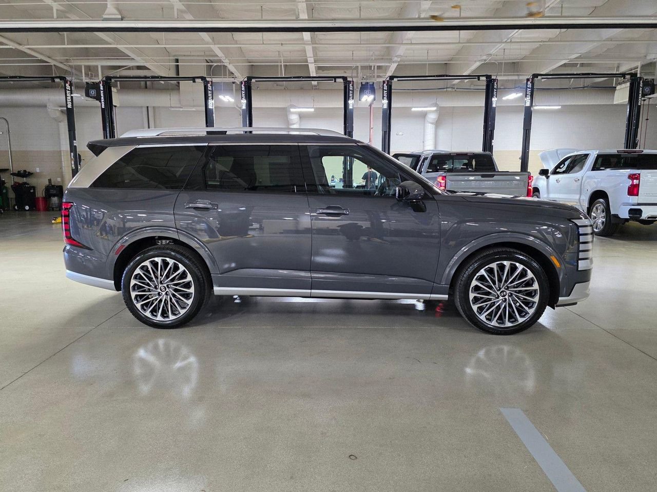 New 2026 Ecotronic Gray Pearl Hyundai Calligraphy image 8