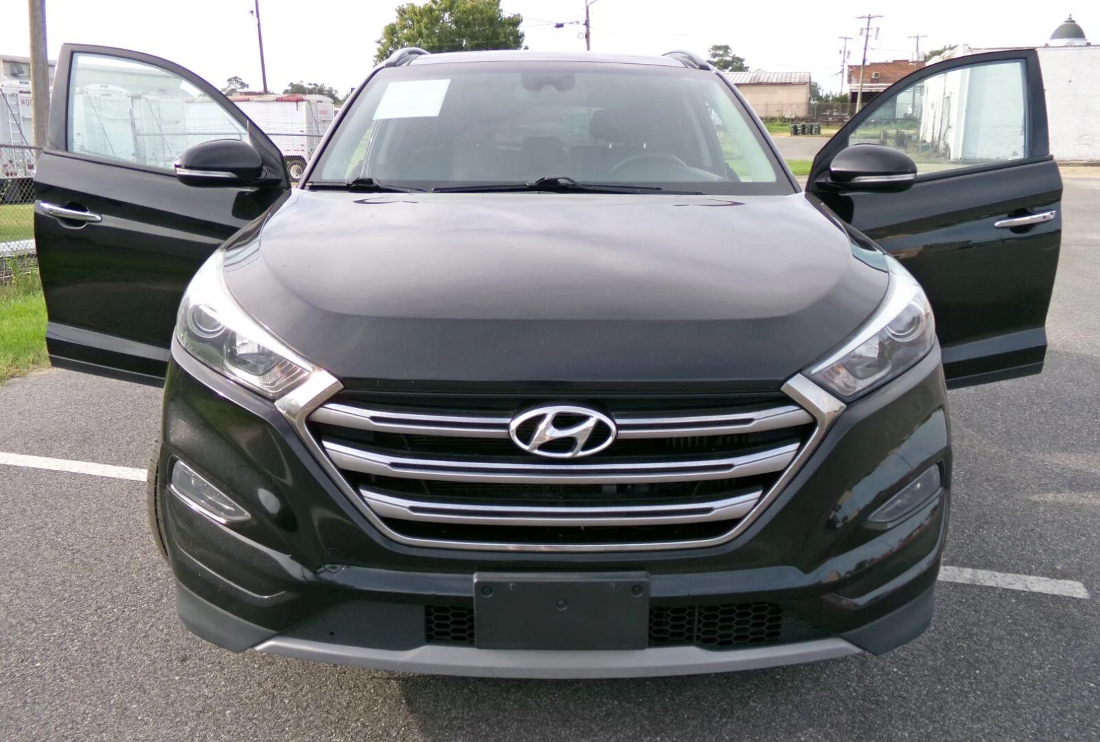 Used 2018 Black Noir Pearl Hyundai Limited image 6